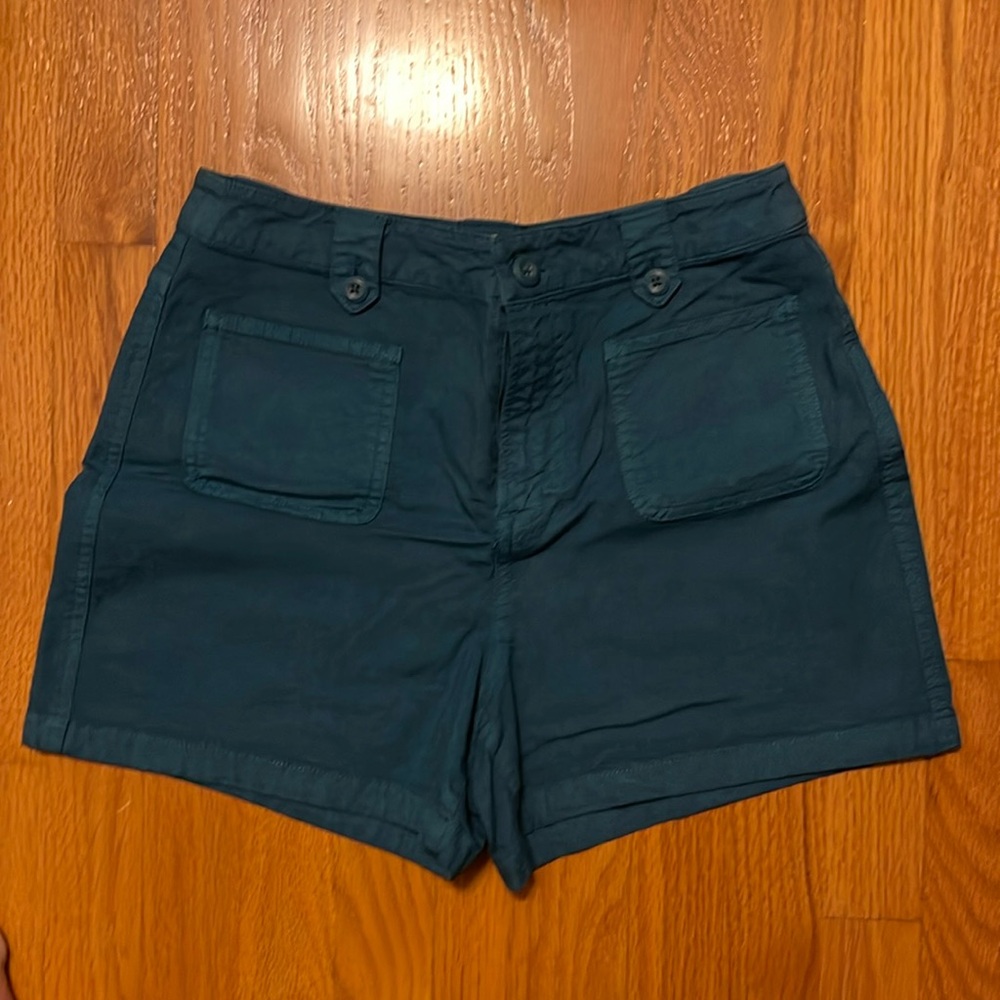 J Crew size 4 dark teal shorts. These shorts have pockets on the front and back.